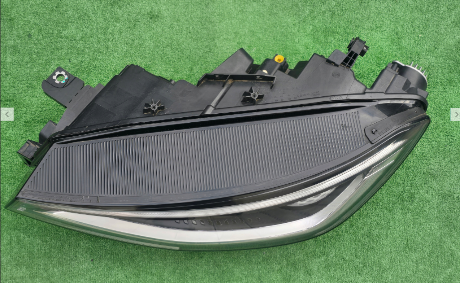 Koplamp Volkswagen ID4 FULL LED HEADLAMP 11B.941.035.M