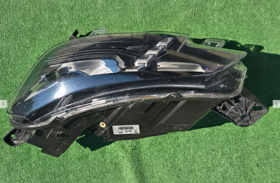 Koplamp PEUGEOT RIFTER LENS+ LED FRONT LAMP 9816827280