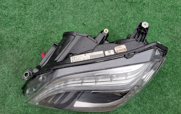 Koplamp MERCEDES GLK W204 FACELIFT BI-XENON HEADLAMP