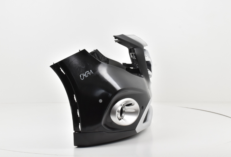 Bumper MERCEDES GLA X156 156 FACELIFT USA VERSION HALOGEN 6XPDC Voorbumper 04071