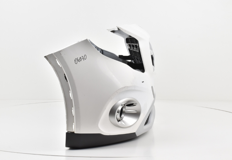 Bumper MERCEDES GLA X156 156 FACELIFT USA VERSION HALOGEN 0XPDC Voorbumper 04070