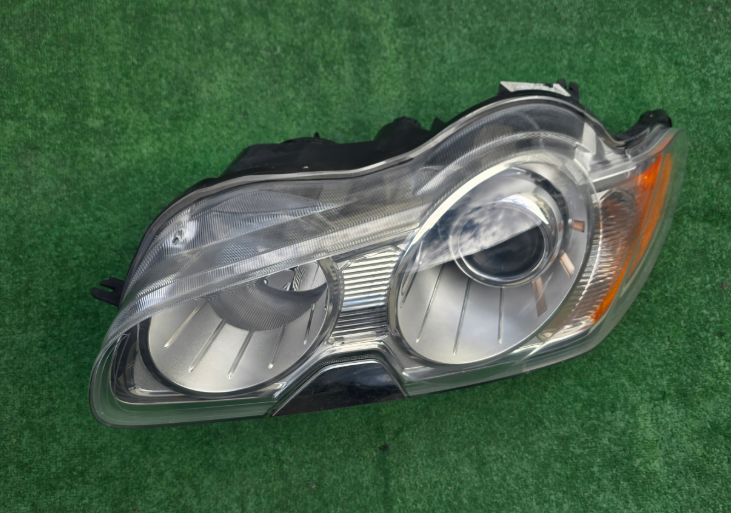 Koplamp JAGUAR XF X250 BI-XENON HEADLAMP KIT 8X2313W030KC