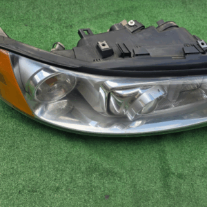 Koplamp VOLVO V70 S60 XC70 XENON TURNING FRONT LAMP 31111181