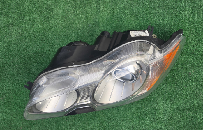 Koplamp JAGUAR XF X250 BI-XENON HEADLAMP KIT 8X2313W030KC