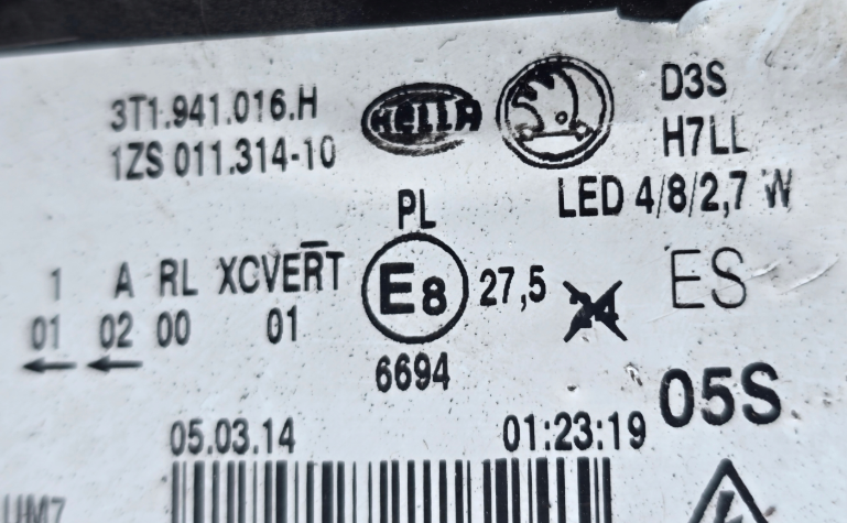 Koplamp SKODA SUPERB 2 II FACELIFT BI-XENON FRONT LAMP 3T1.941.016.H