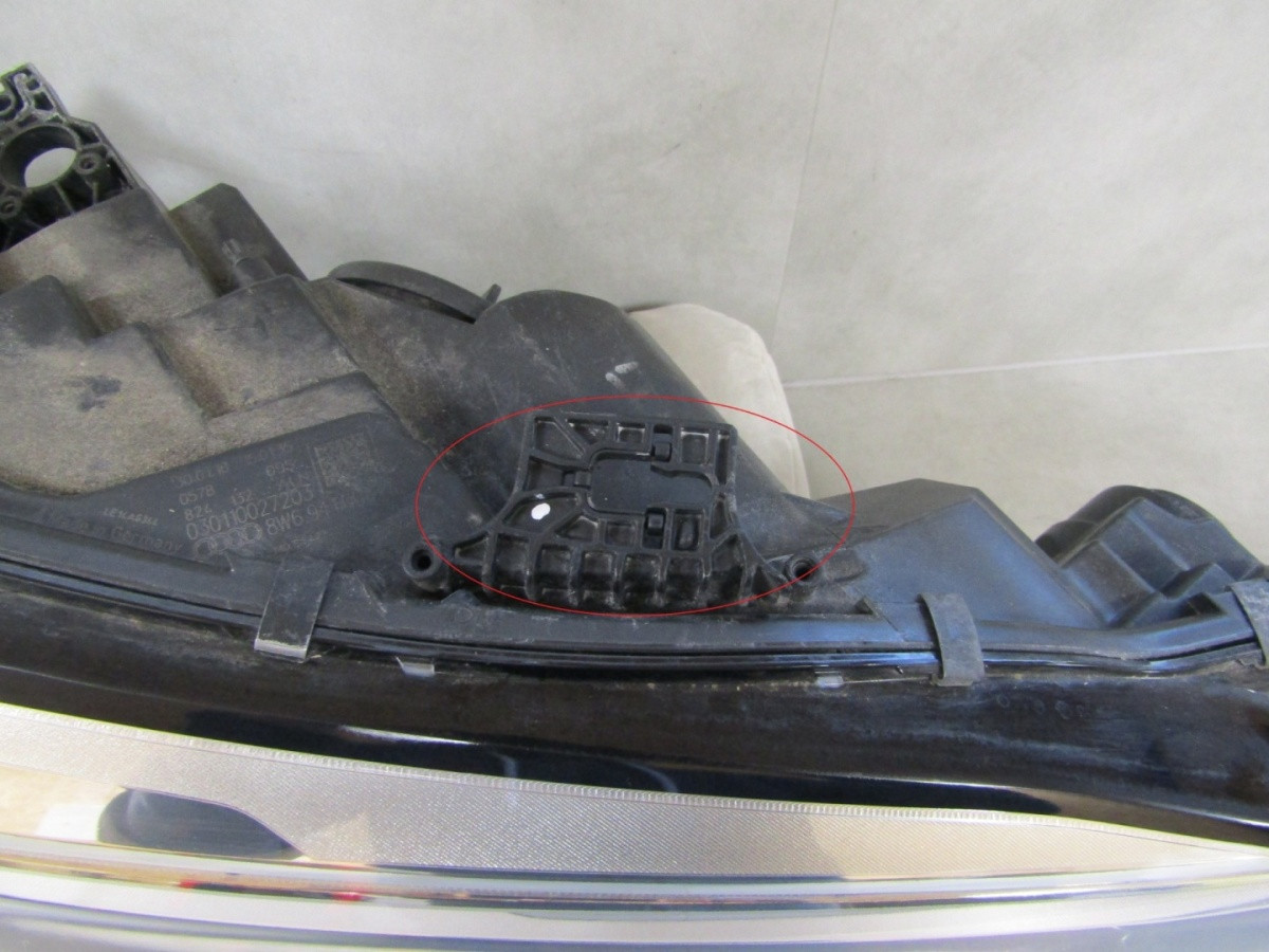 KOPLAMP AUDI A5 8W6 NIET-DRAAIEND XENON 16-19 8W6941006C RECHTS S1966/k2/5B