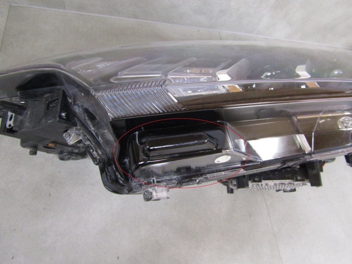 KOPLAMP MITSUBISHI OUTLANDER III 3 FACELIFT VOLLEDIG LED 18- LH LINKS 4BX19 8301D3 31 S1880/K5/15D