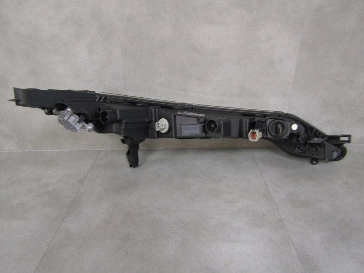 KOPLAMP NISSAN JUKE II FACELIFT LED DRL LH LINKS 19-24 261256PA0A Z224/K4/8G