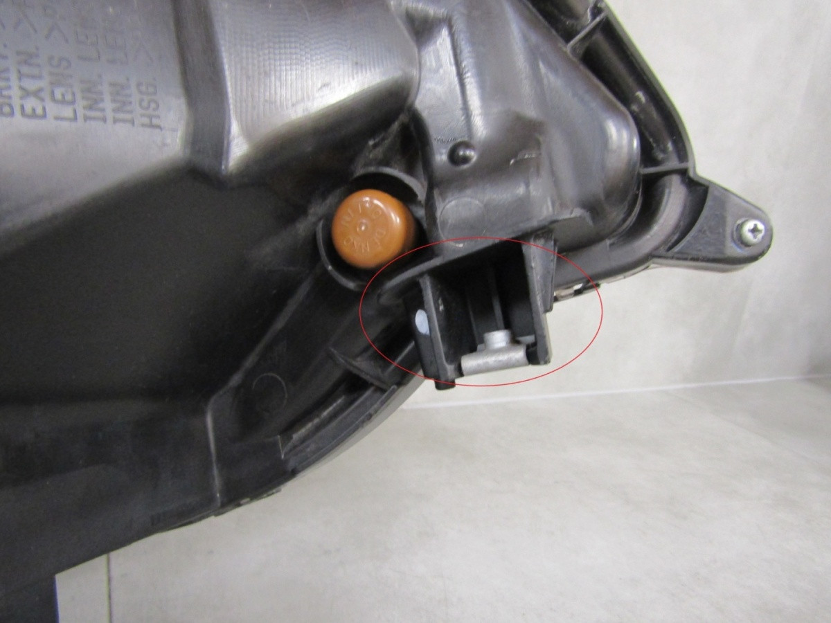 Koplamp Honda Accord 8 VIII Facelift XENON 11-15 LH LINKS S1931/K2/1D