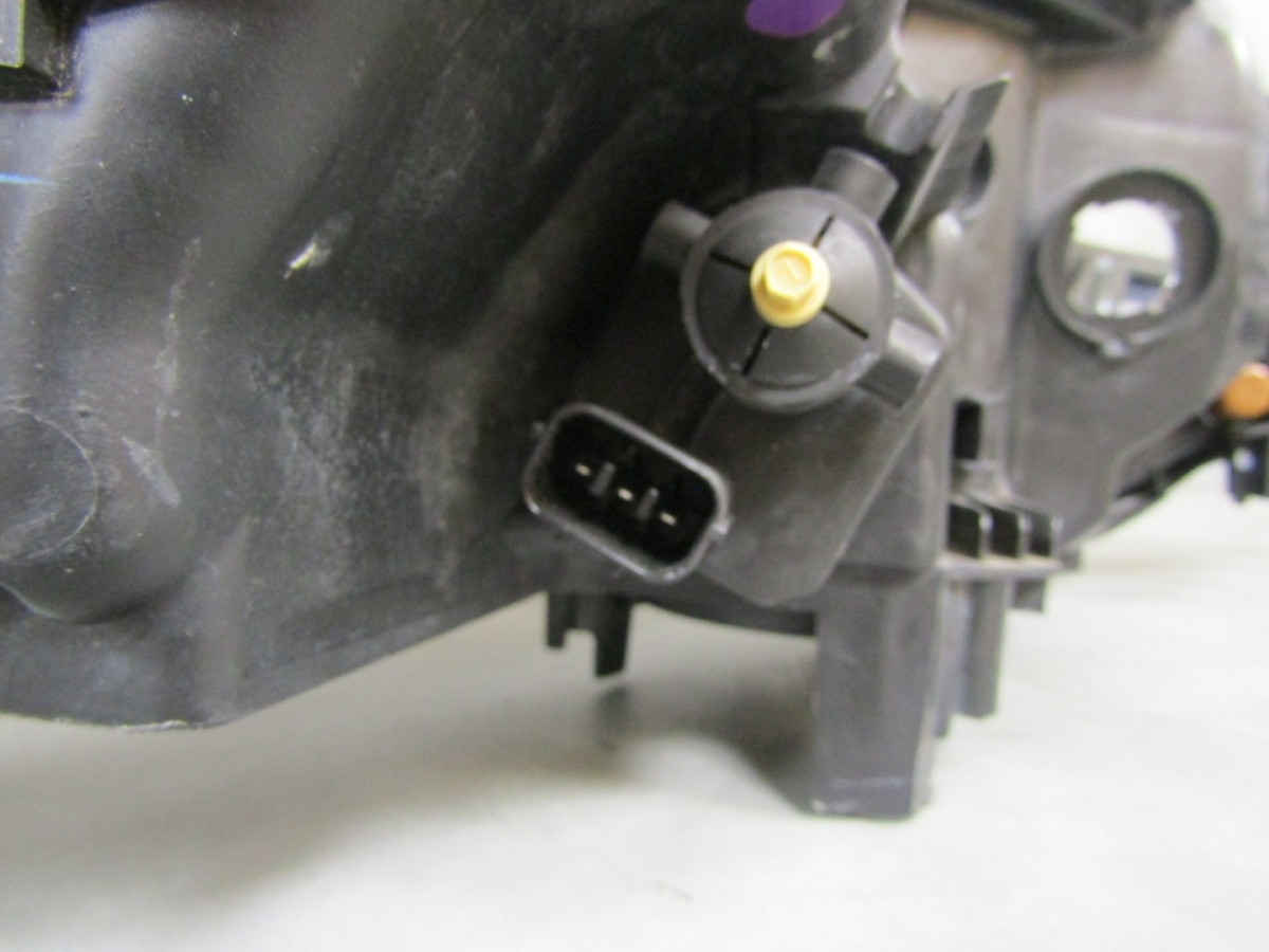 Koplamp Honda Accord 8 VIII Facelift XENON 11-15 LH LINKS S1931/K2/1D