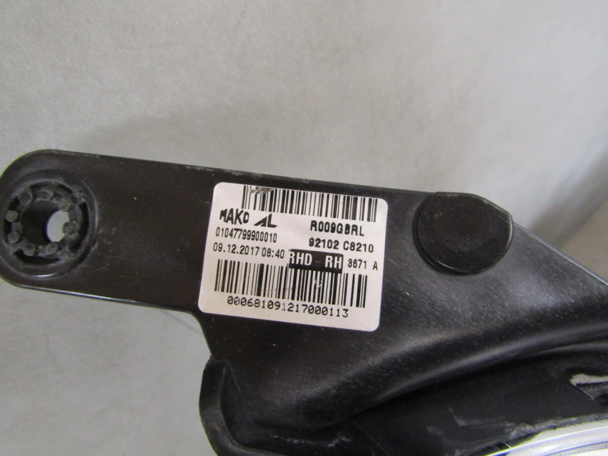 Koplamp Hyundai I20 Standaard Lens + led 15- Rechts 92102C8210 S1901/K3/2B