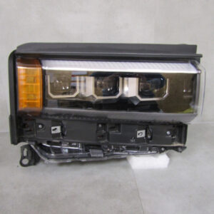 KOPLAMP TOYOTA LAND CRUISER J250 VOLLEDIGE LED RECHTS 24- 8111060S80 Z248/K4/11C