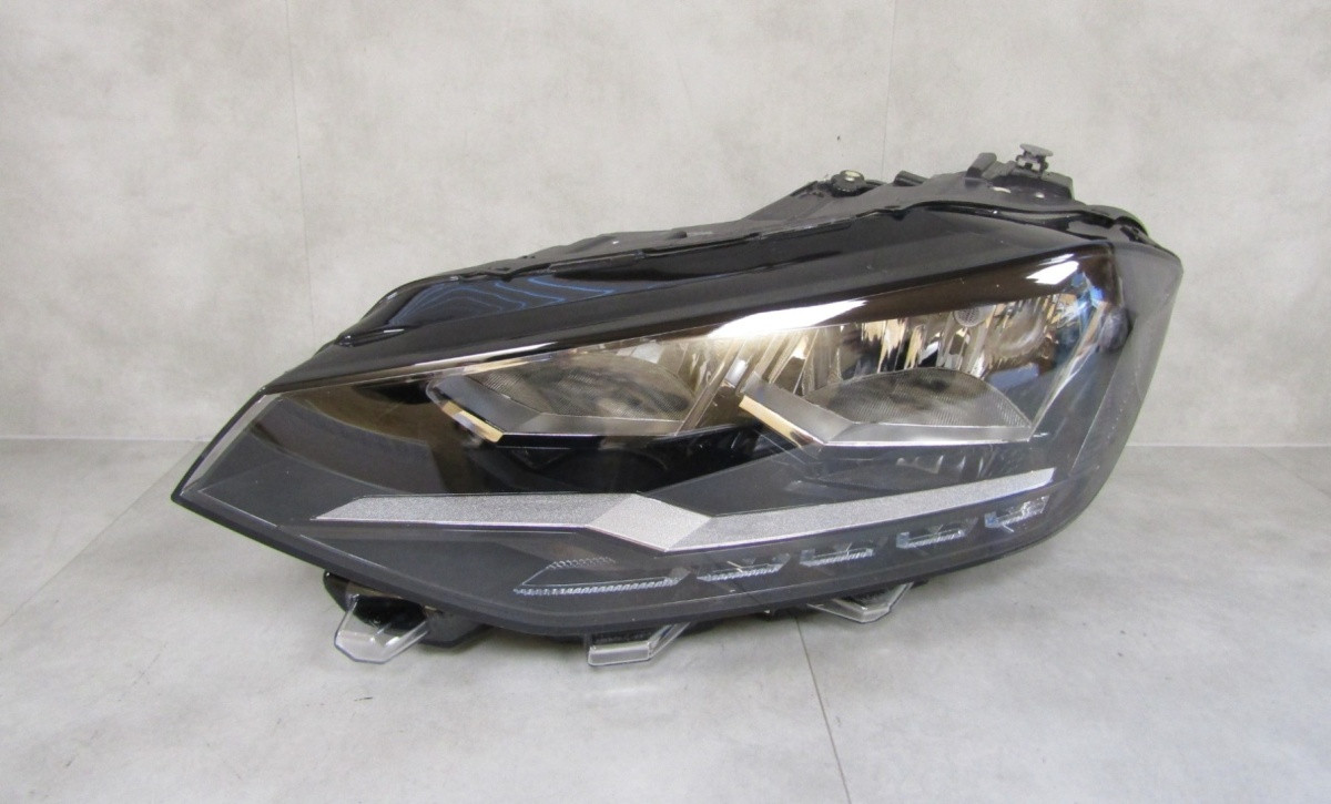 KOPLAMP VW SPORTSVAN FACELIFT STANDAARD 18-20 LH 517941005D S1859/F25