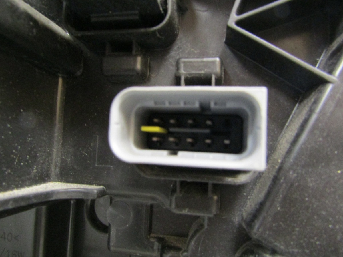 Koplamp Peugeot 3008 II 5008 II Facelift LED 20-24 LH Links 9836230280 Q1667/K3 11D