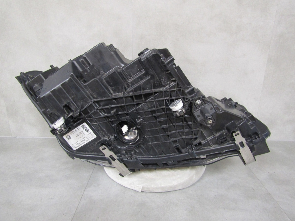 KOPLAMP BMW 5 G30 G31 ADAPTIEVE VOLLEDIGE LED-17-20 LH LINKS 8499121 Q1662/K3 16D