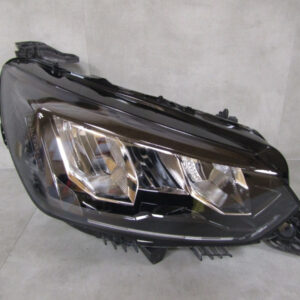 Koplamp Peugeot 208 II 2 LED 19-23 RH RECHTS 9833036180 Q1765/K2 4D