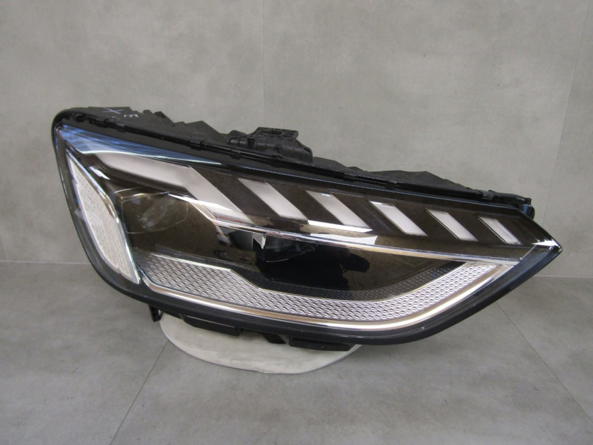 Koplamp Audi A4 B9 Facelift FULL LED 19- RH RECHTS 8W0941036E Q1693/K3 2E