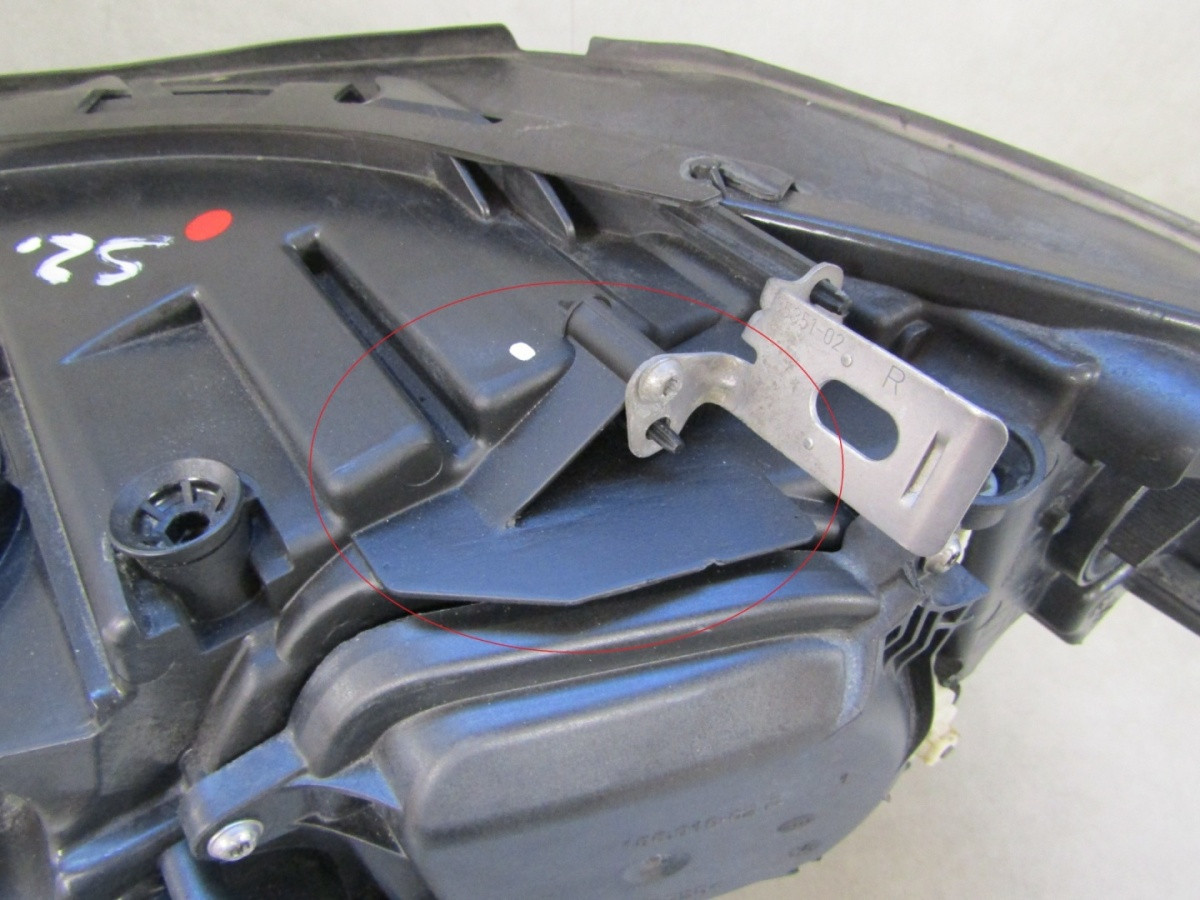 Koplamp BMW 5 F10 F11 Facelift LCI Niet-draaiend XENON 13-17 Rechts 7317132 Q1734/K2 3E