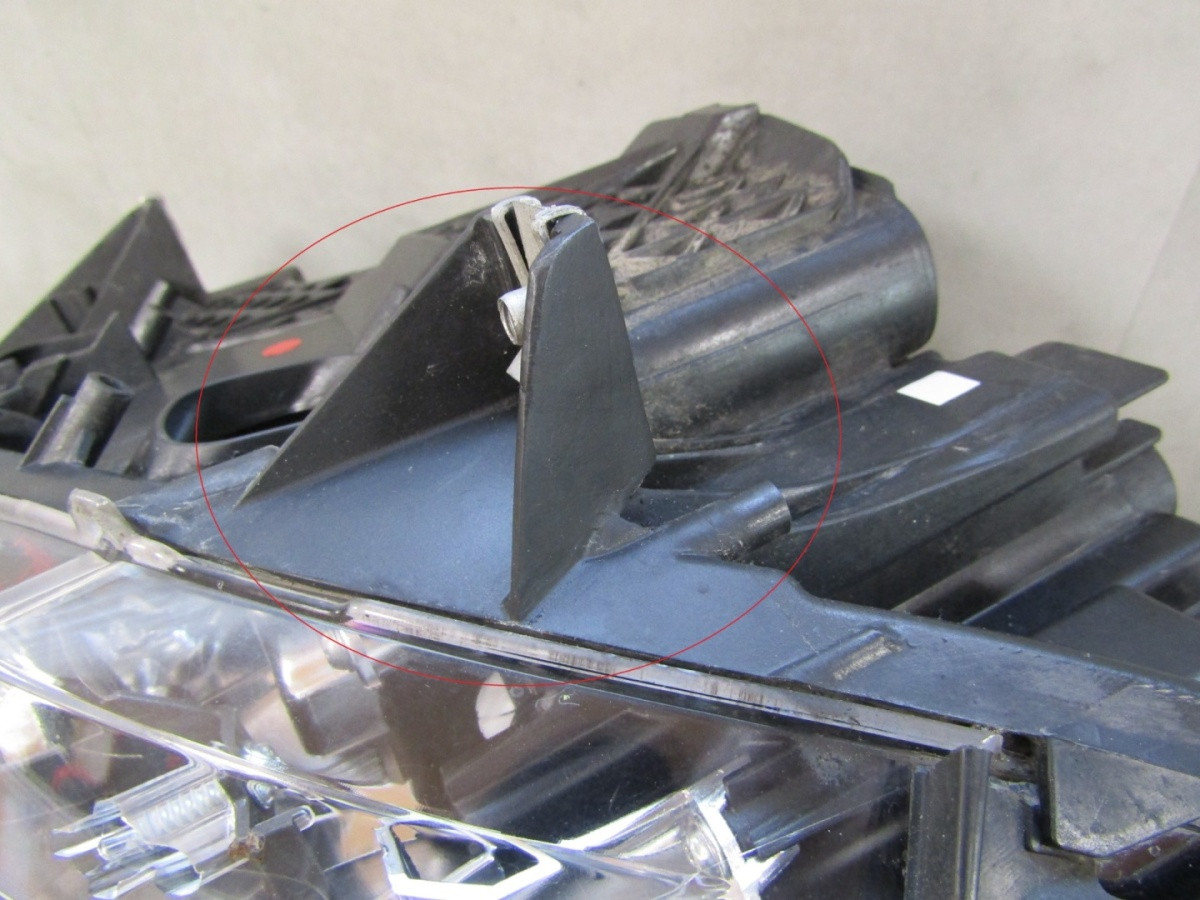 Koplamp BMW 5 F10 F11 Facelift LCI Niet-draaiend XENON 13-17 Rechts 7317132 Q1734/K2 3E