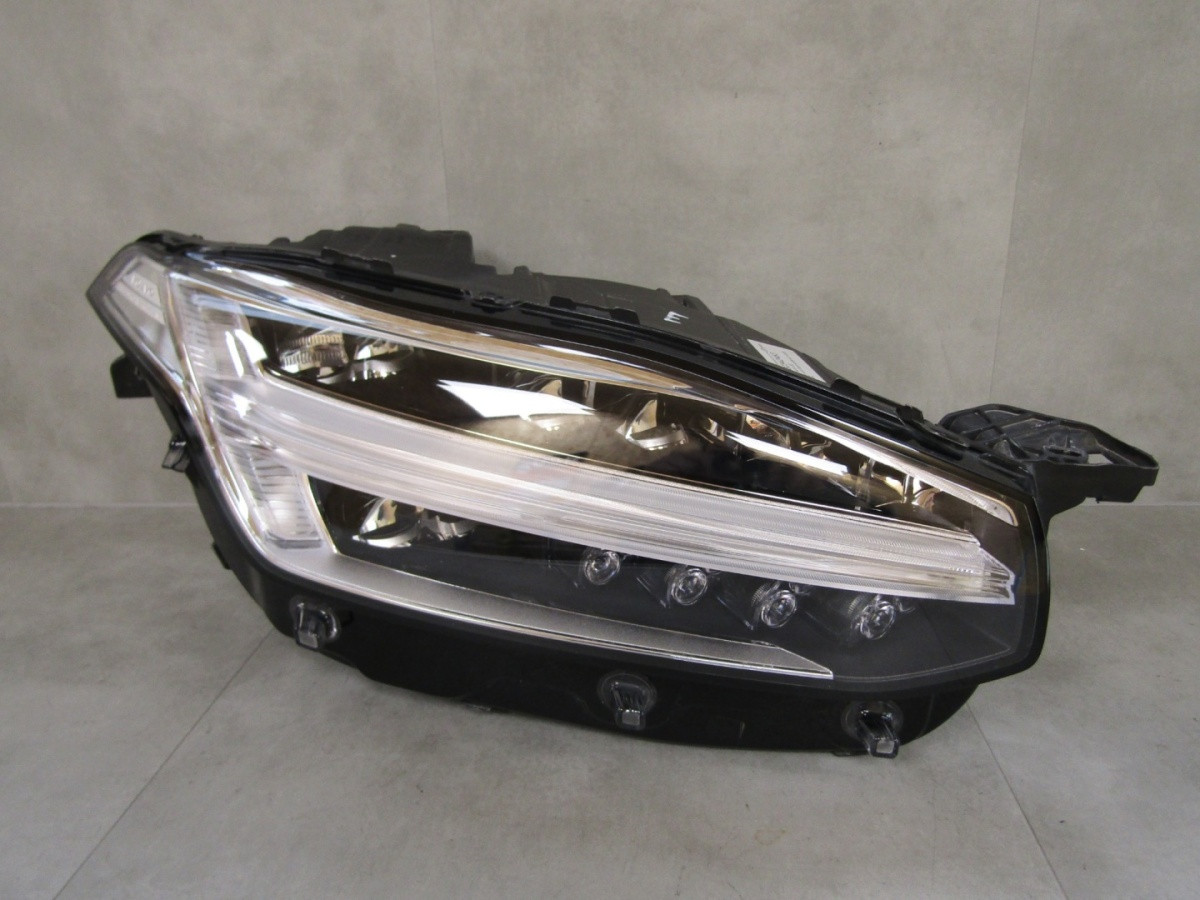 KOPLAMP Volvo XC90 II FULL LED ACTIEF 14-24 RH RECHTS 32342483 Q1691/K3 6C
