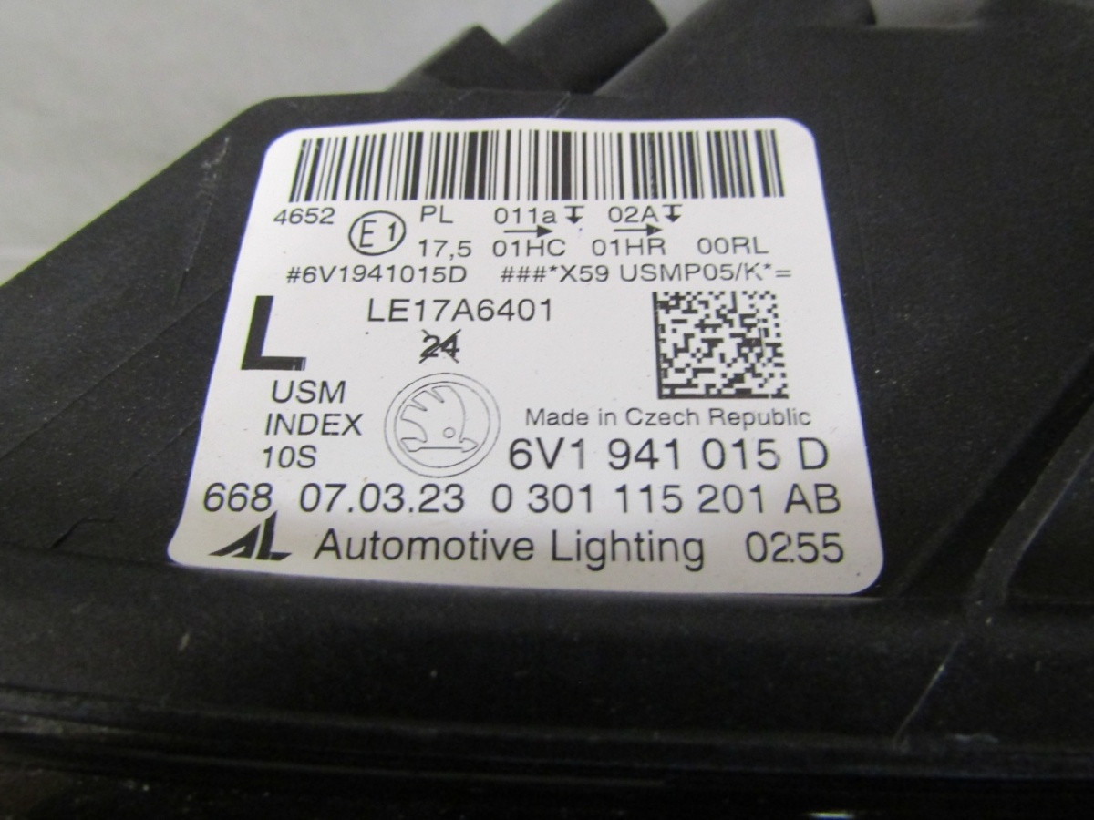Koplamp Skoda Fabia 3 III FACELIFT STANDARD + LED 18-21 LH LINKS 6V1941015D Q1767/K2 5E