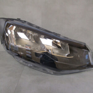 Koplamp Volkswagen Caddy 2K8 Standaard 20 - Rechts 2K8941006D Q1770/K2 5E