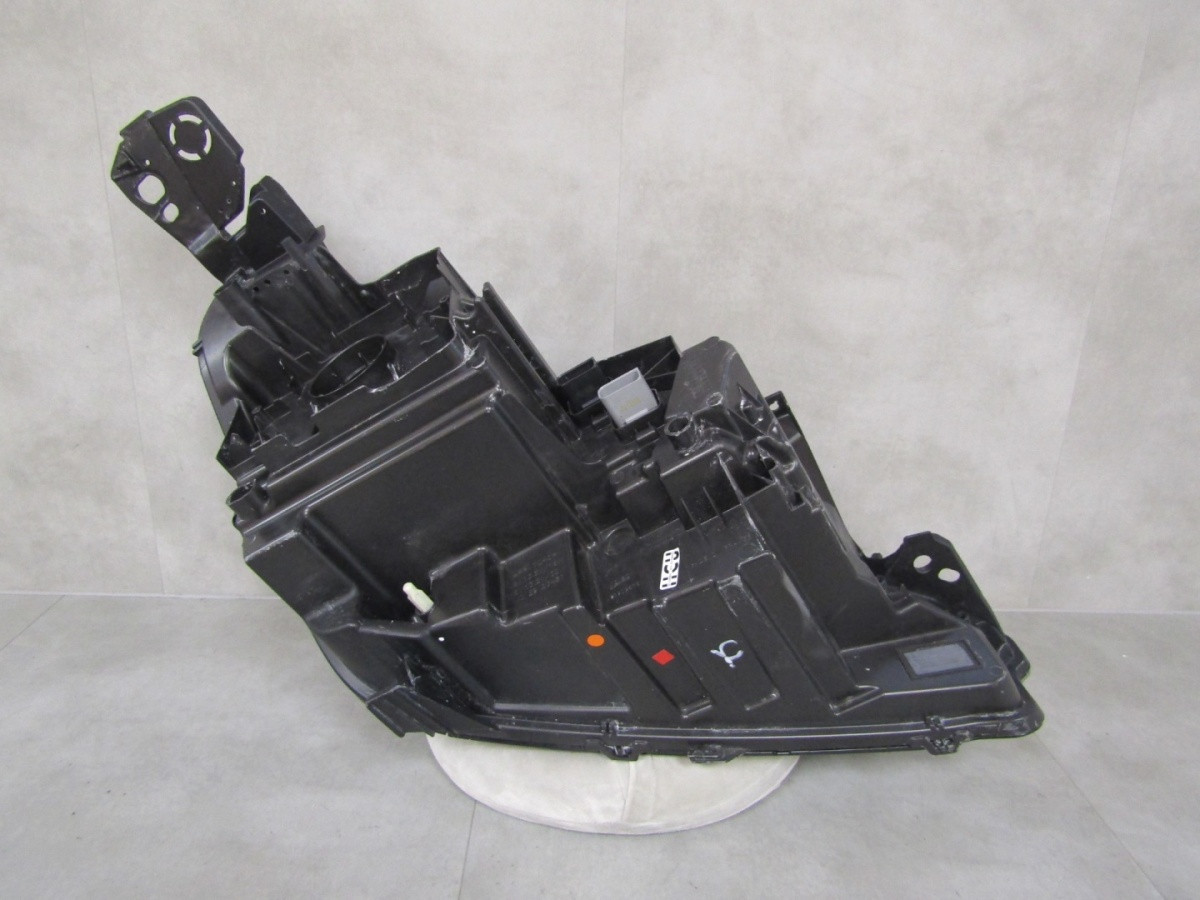 Koplamp Peugeot 3008 II 5008 II Facelift LED 20-24 LH Links 9836230280 Q1665/K3 12F