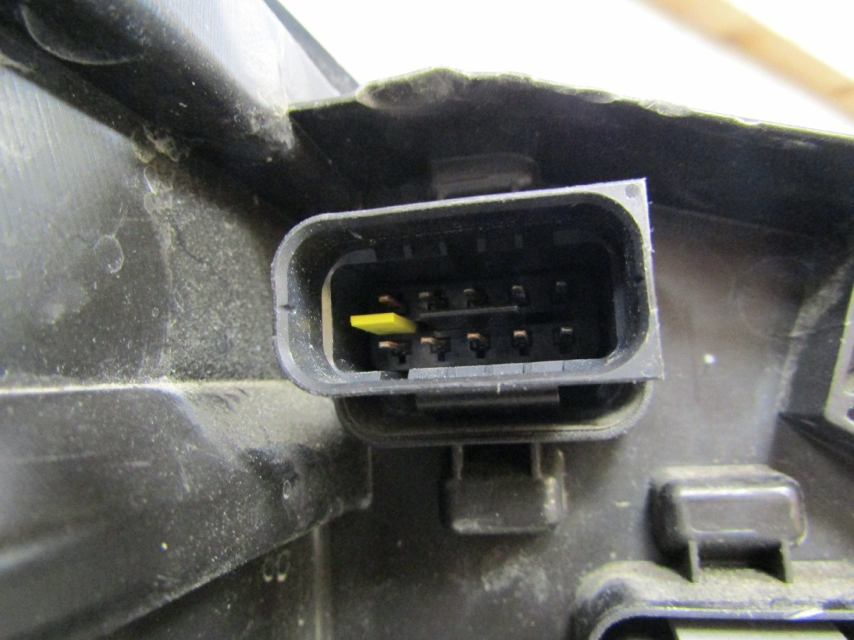 Koplamp Peugeot 3008 II 5008 II Facelift LED 20-24 LH Links 9836230280 Q1665/K3 12F