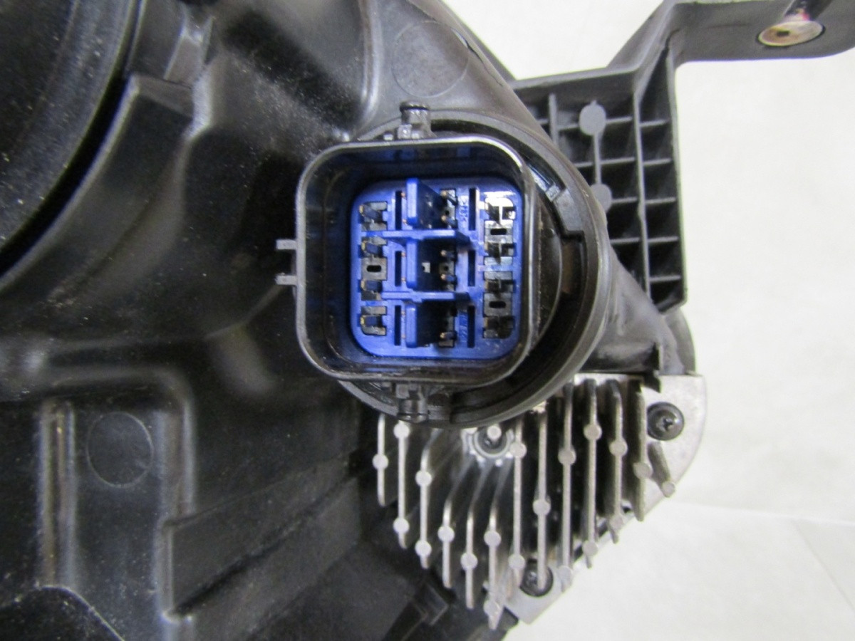 Koplamp Kia Sportage 5V FULL LED 21- LH Links 92101R2150 Q1697/K3 11F