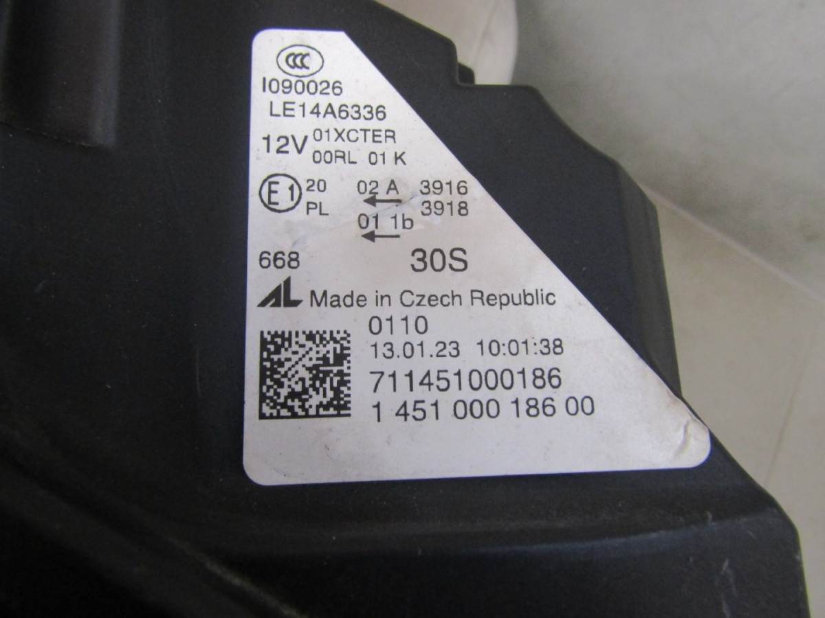 Koplamp Audi A4 B9 FULL LED MATRIX 15-19 RH RECHTS Q1687/K3 4D