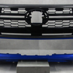 Bumper TOYOTA HILUX 8 VIII FACELIFT 17-20 52119-YP070 Voorbumper MK5282