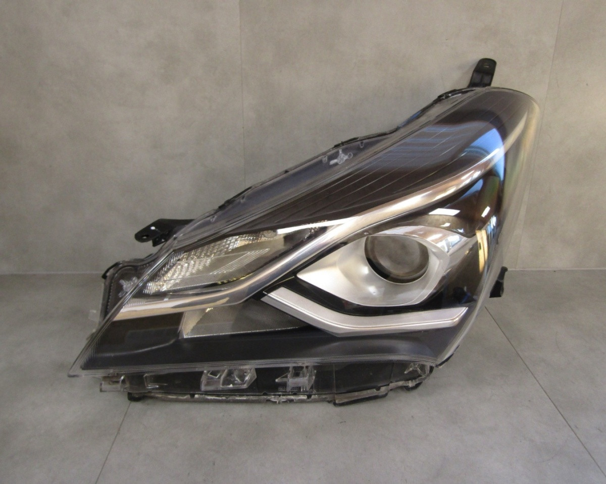 KOPLAMP TOYOTA YARIS 3 III FACELIFT STANDAARD LENS 14-17 LH S2149/K1/4D