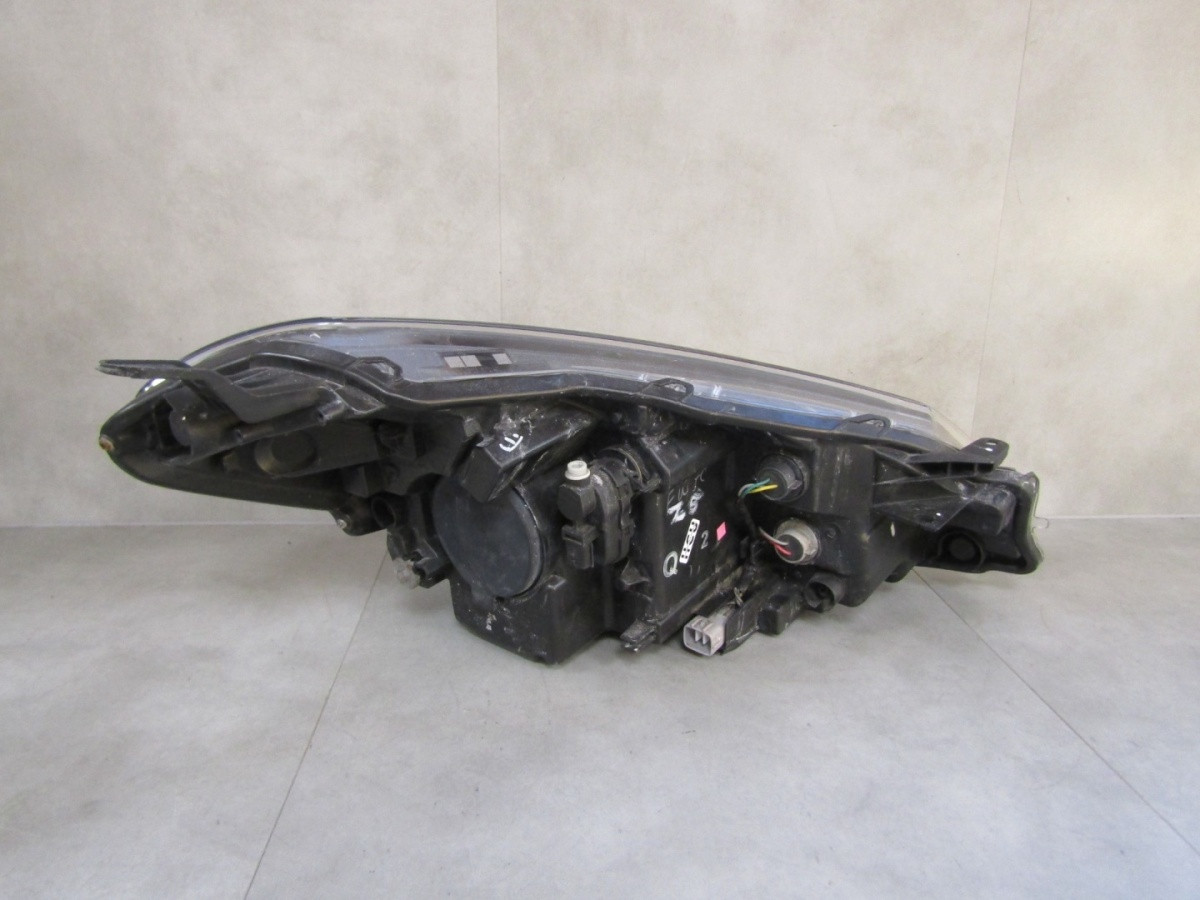 KOPLAMP TOYOTA YARIS 3 III FACELIFT STANDAARD LENS 14-17 LH S2149/K1/4D