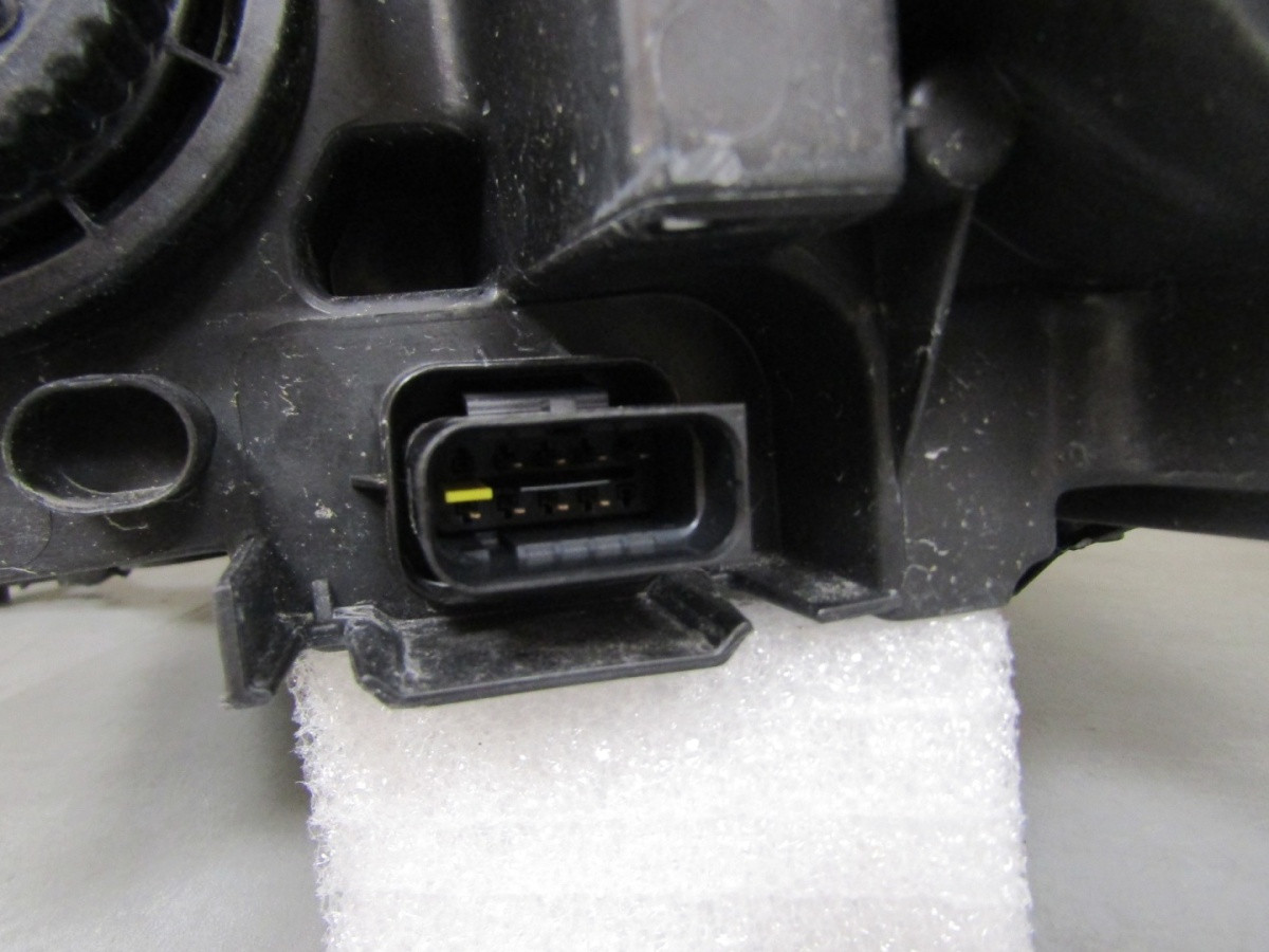 KOPLAMP OPEL CORSA F STANDARD 19-23 RECHTS S2036/K2/14C