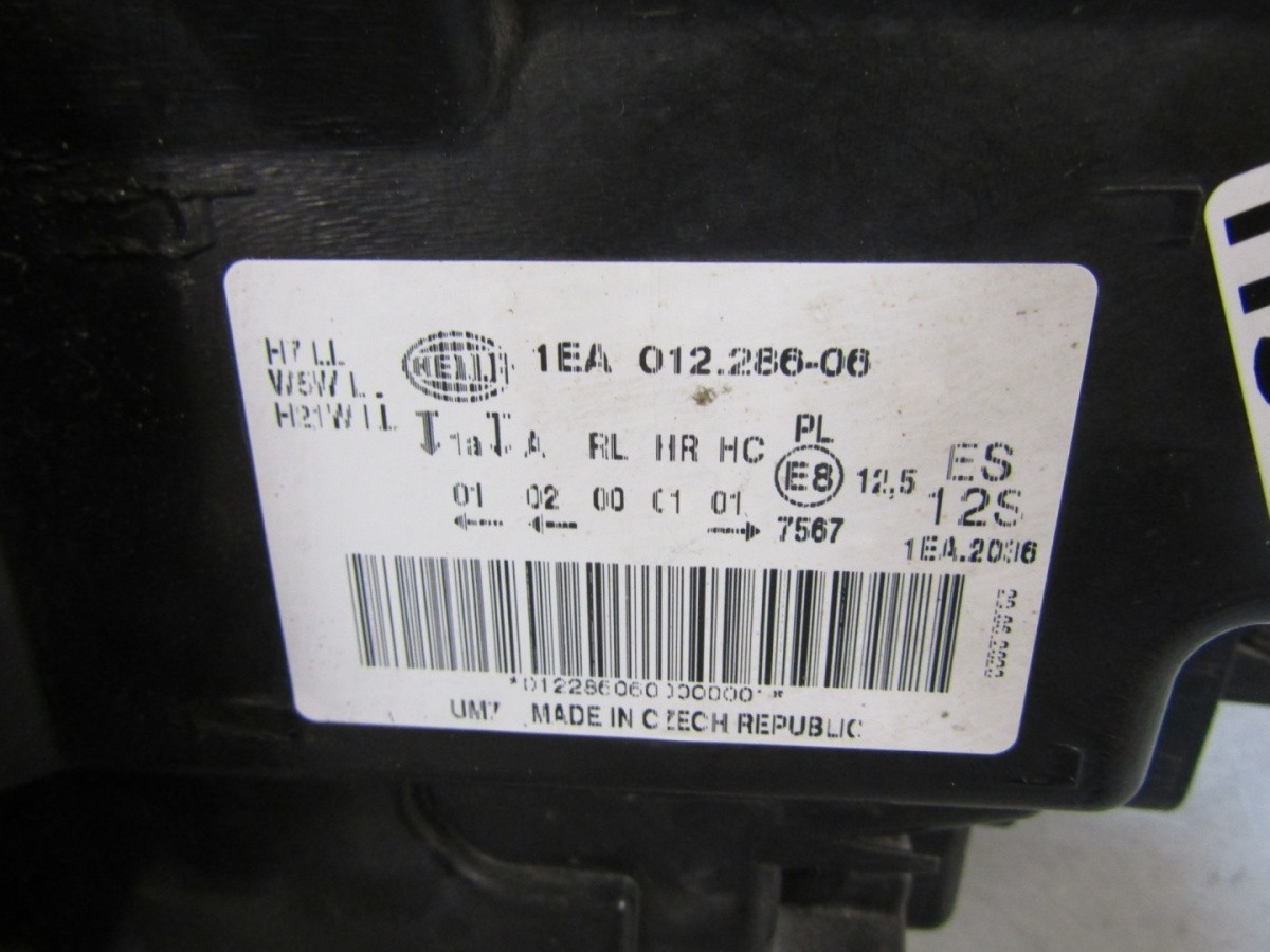 KOPLAMP VOLKSWAGEN CADDY 2K1 FACELIFT 15-20 STANDAARD RECHTS HELLA 1EA012286-06 S2095/K2/18D